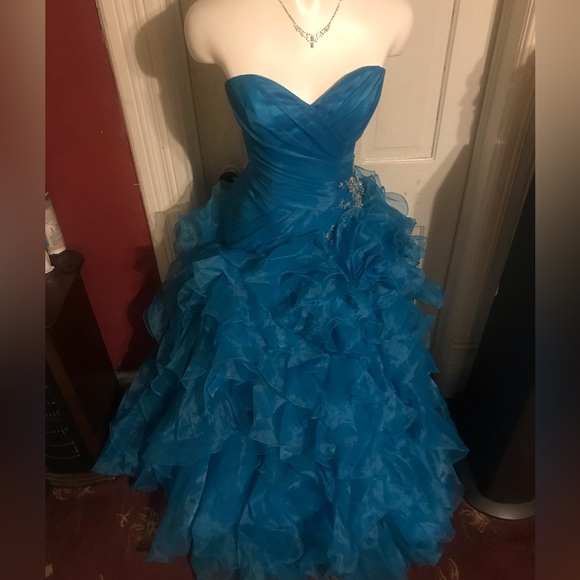 Prom dress Gorgeous turquoise  size: 2 - Picture 4 of 16